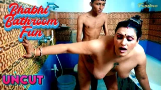 Bhabhi Bathroom Fun – 2024 – Hindi Uncut Short Film – FansLove